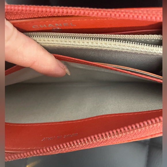 CHANEL CC Logo Caviar Skin Zip Around Long Wallet - Picture 7 of 13